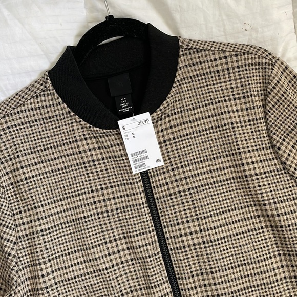 COPY - H&M Lightweight Bomber Jacket in Tan/Black (Size Medium) - Picture 2 of 7